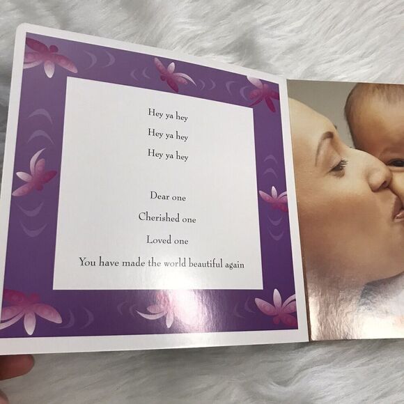 Welcome Song for Baby : A‎ Lullaby for Newborns by Richard Van Camp - Picture 4 of 4